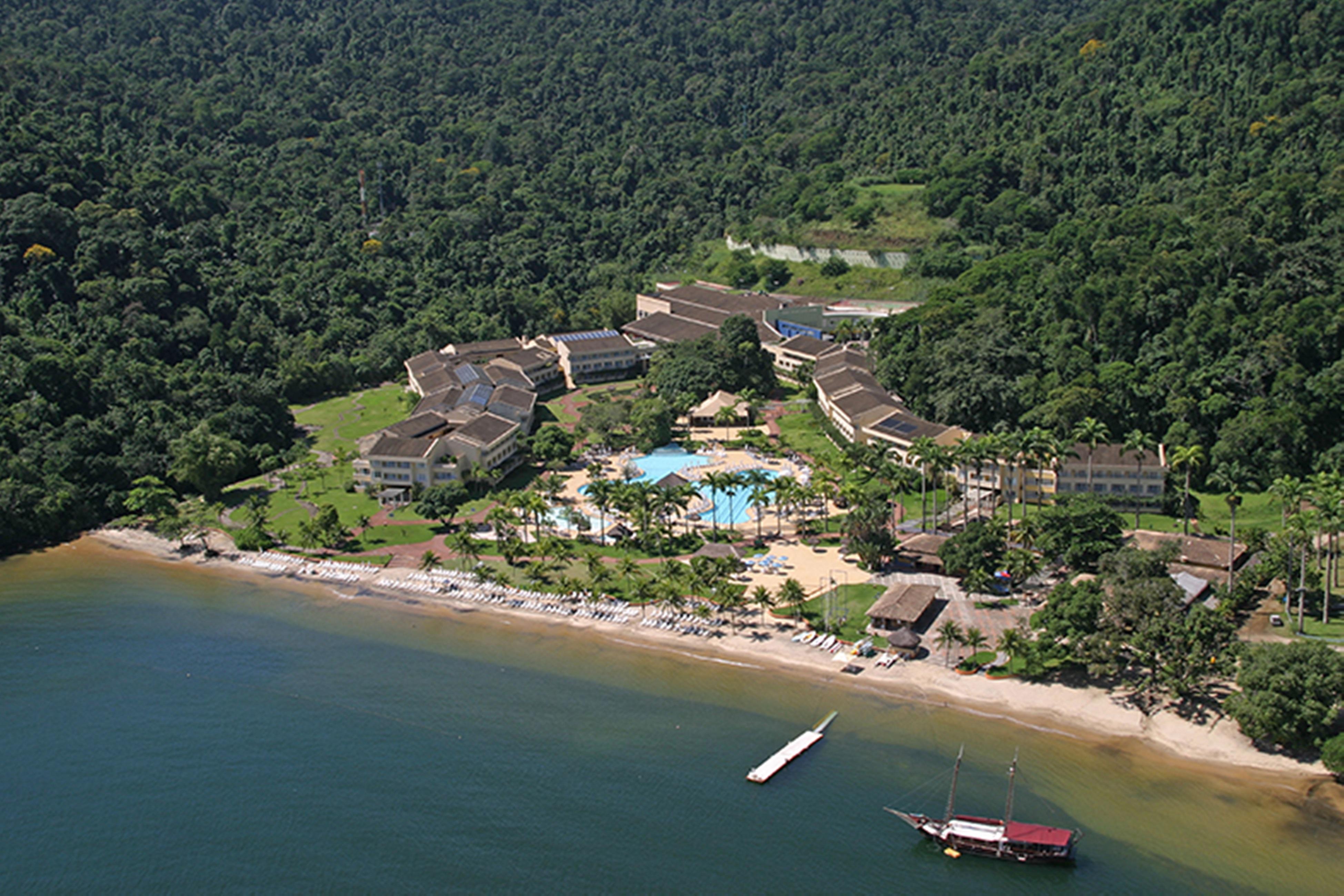 Vila Galé Eco Resort Angra - All Inclusive Angra dos Reis Exteriér fotografie Aerial view of the resort