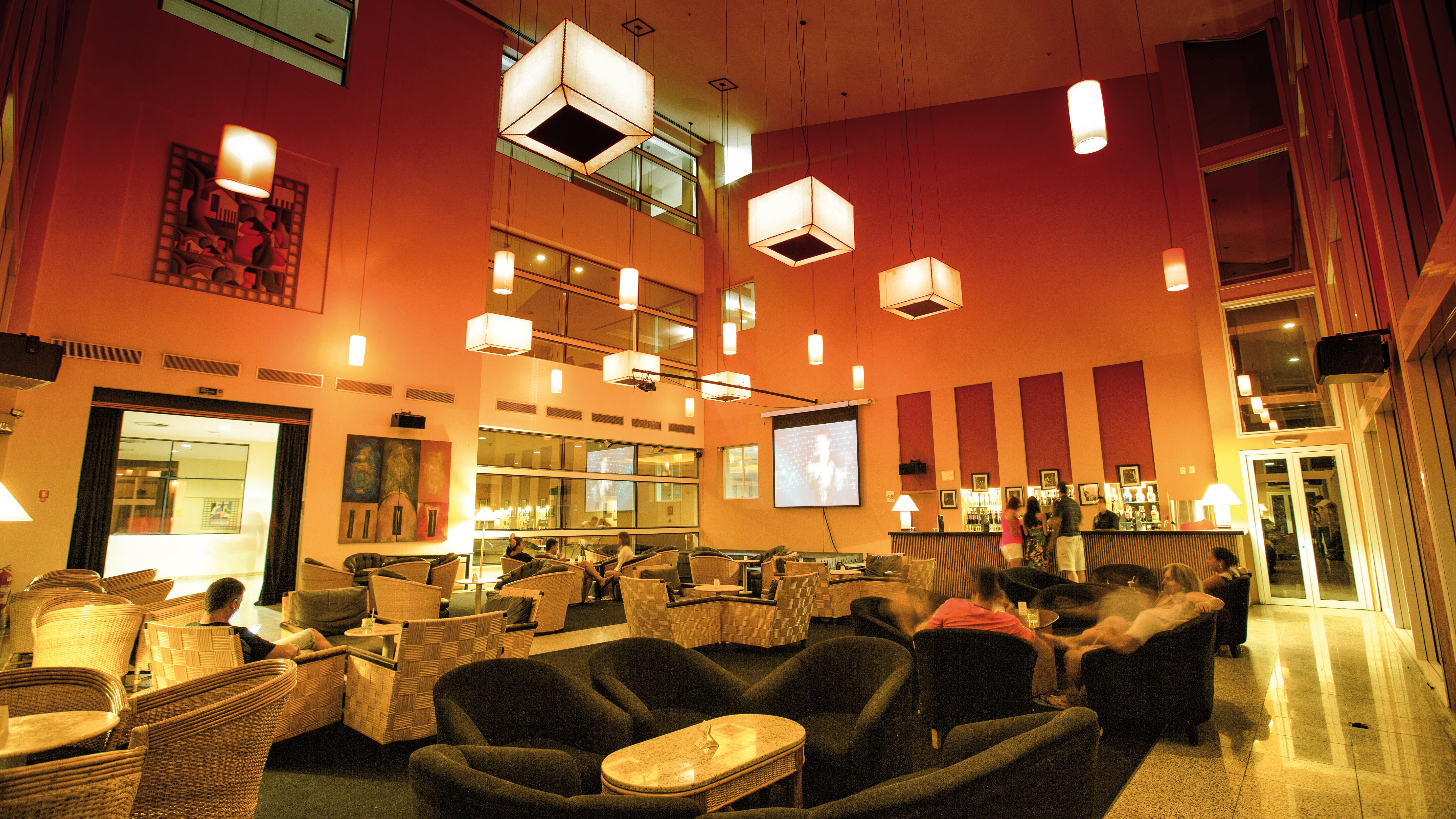 Vila Galé Eco Resort Angra - All Inclusive Angra dos Reis Exteriér fotografie The lounge at the airport
